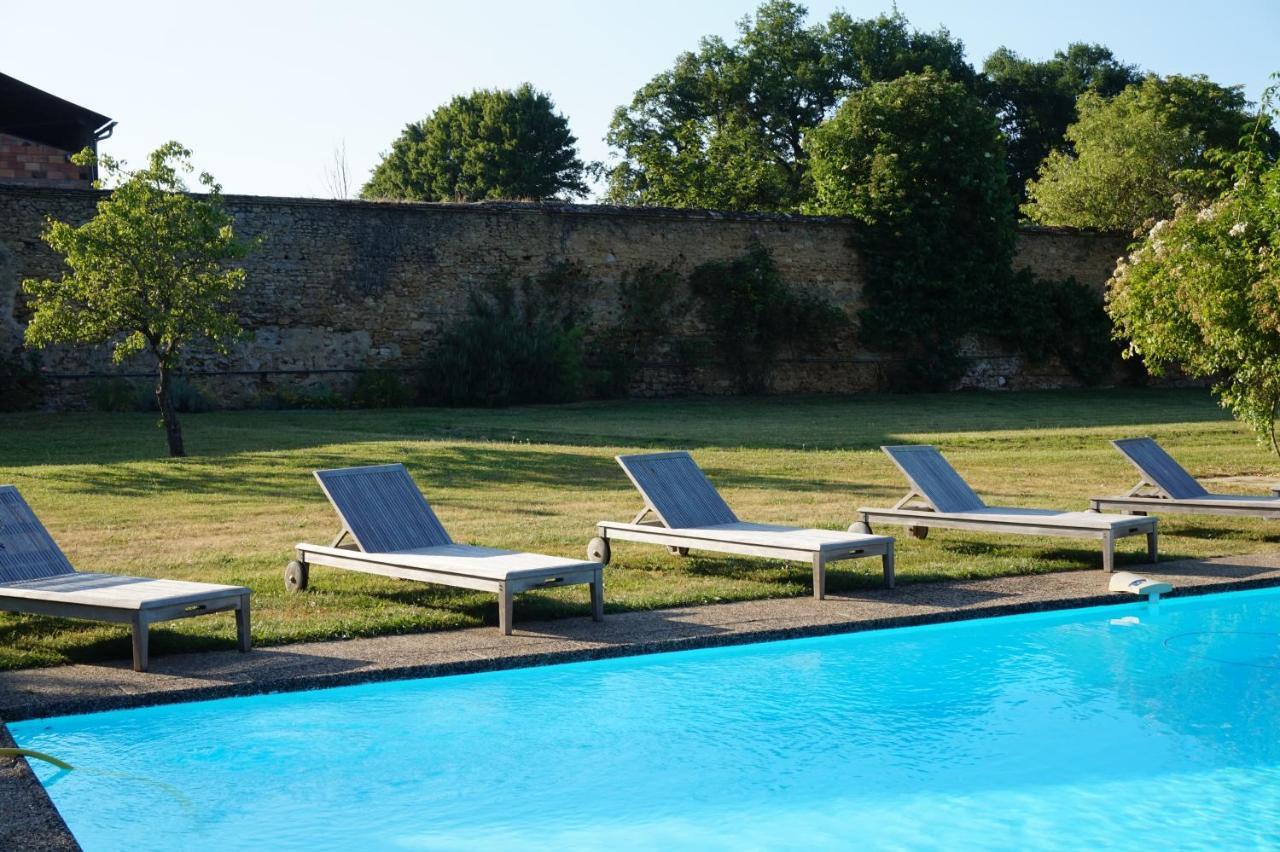 Cottages De Chateau De Vaux Yvre-l'Eveque Экстерьер фото